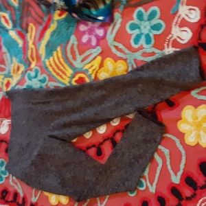 Athleta salutation stash pocket tight legging size small black and brown